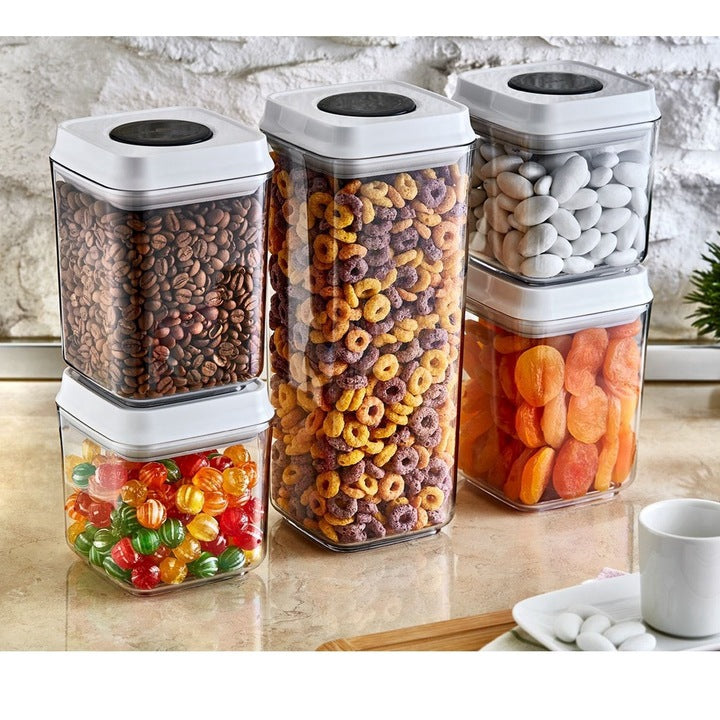 Recipient hermetic pentru alimente CRALEX Nesta, 1,7 L, Alb, Cu buton de sigilare, Fara BPA, Rezistent la apa